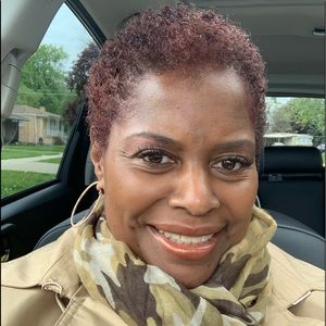 Meet your Posher, Tonya